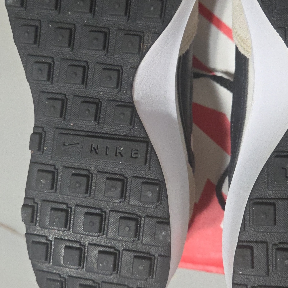 Nike Waffle Debut in Sanddrift and Black - Picture 8 of 12